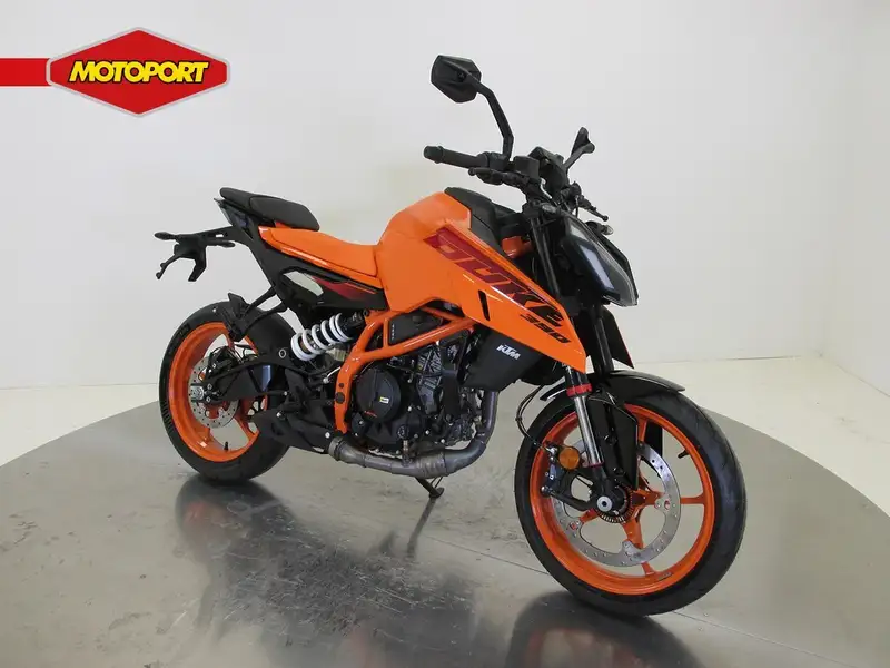 KTM 390 Duke - foto 3