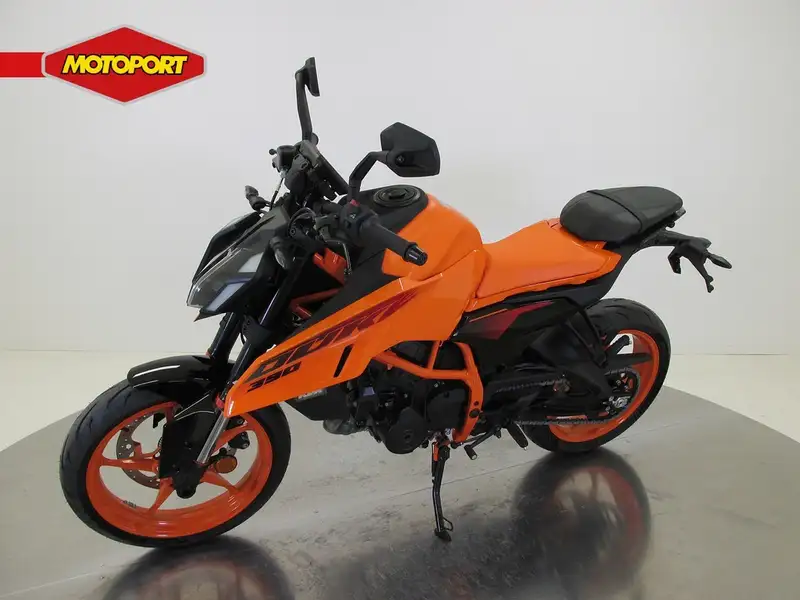 KTM 390 Duke - foto 2