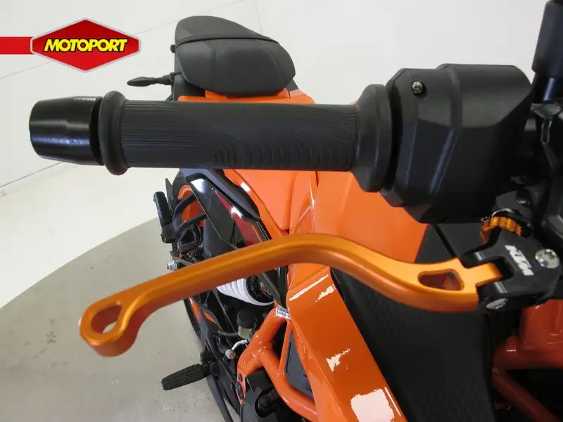 KTM 390 Duke - foto 7