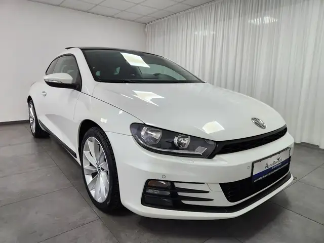 Volkswagen Scirocco 2.0 180PS NAVI SHZ Pano. PDC M&S