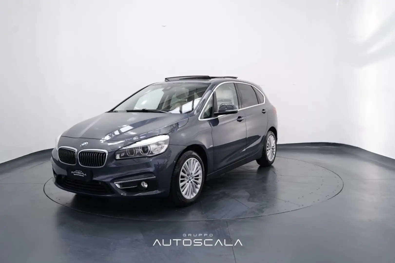 BMW 216 d 116cv Active Tourer Cambio Autom. Luxury Grigio - 1
