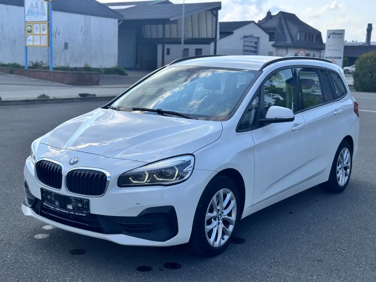 BMW 218