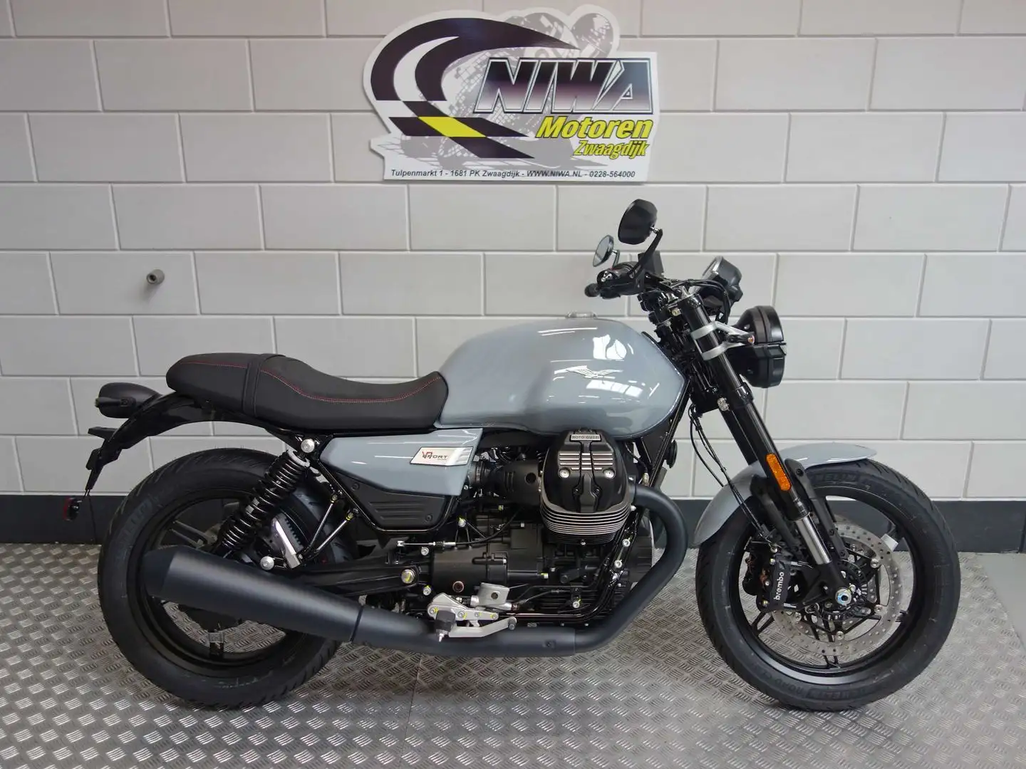 Moto Guzzi V7 Sport Gris - 1