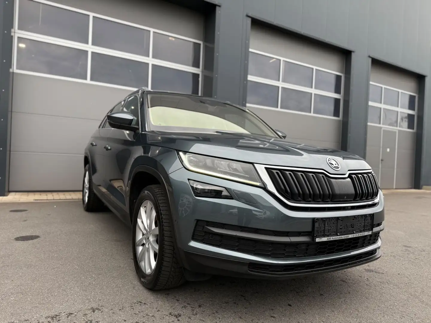 Skoda Kodiaq Style 4x4 2.0TSI,Standhz,LED,360°,Keyless Grau - 1