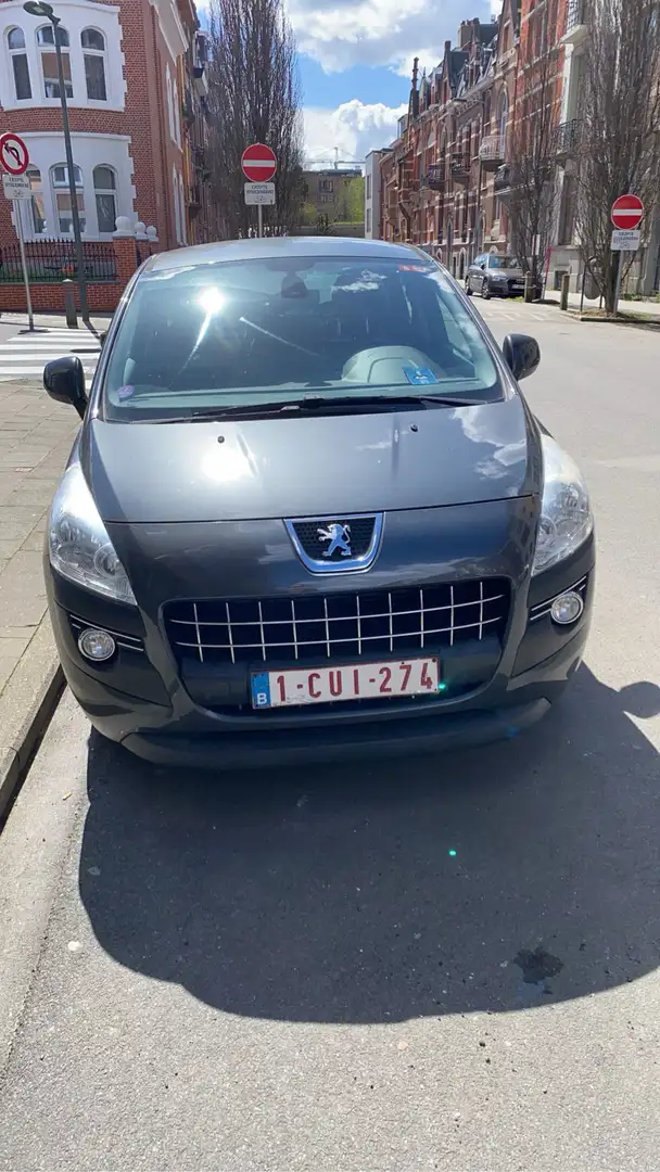 Peugeot 3008 1.6i Confort Pack - 1