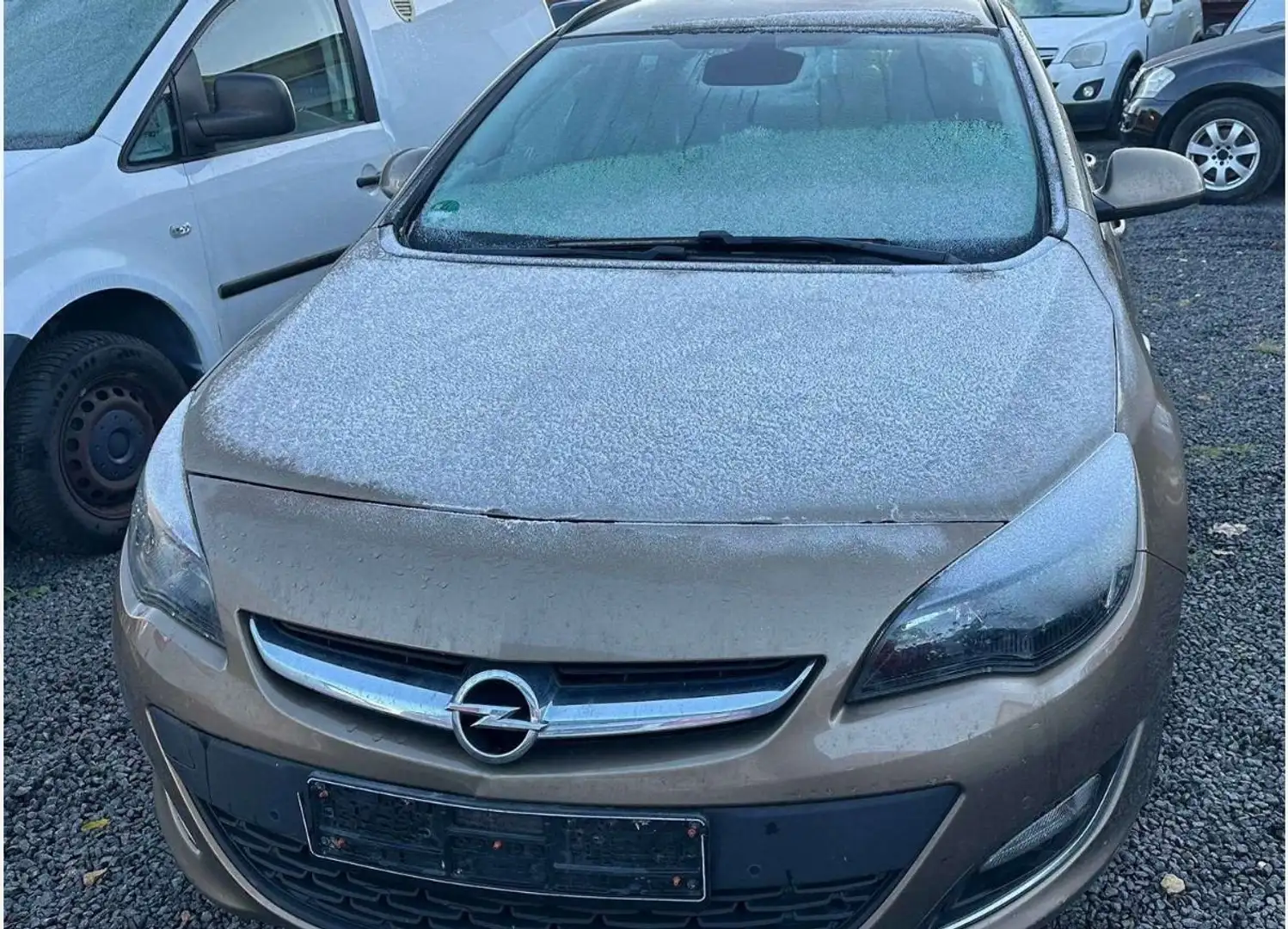 Opel Astra Active Braun - 2