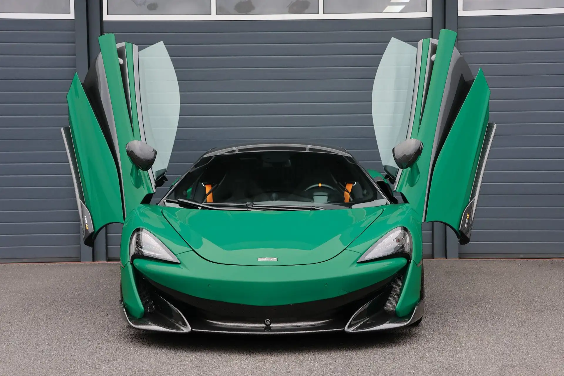맥라렌 600LT 2019 초록 사진 4