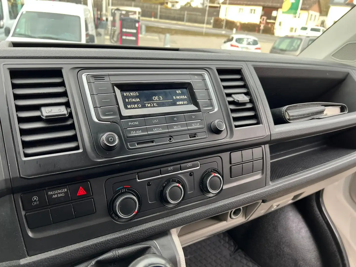 Volkswagen T6 Transporter Kasten Mittelhochdach lang Blanc - 2