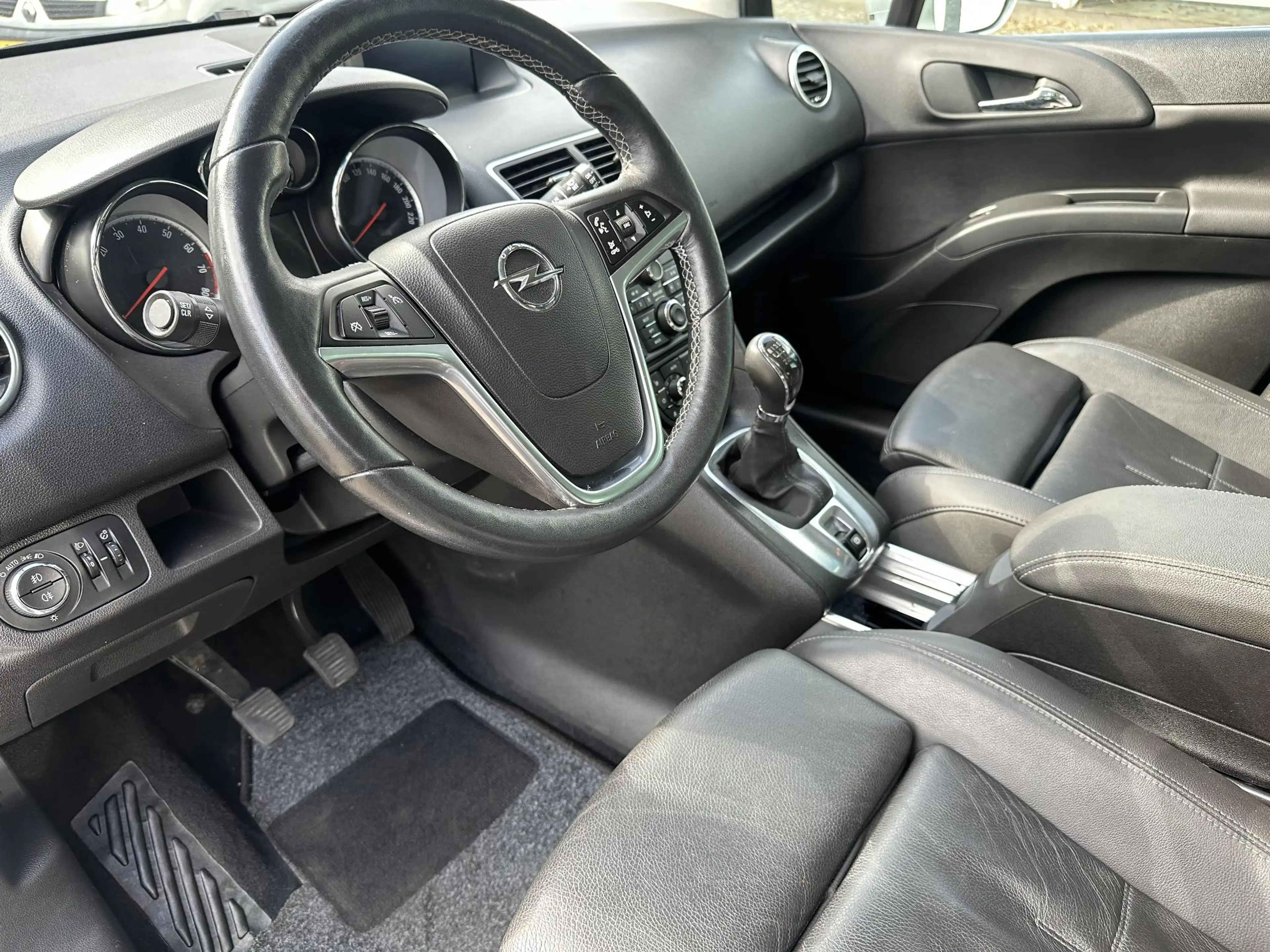 Opel Meriva 1.4 Turbo Blitz /Nieuwe apk bij aflevering/Navi/CC — photo 15