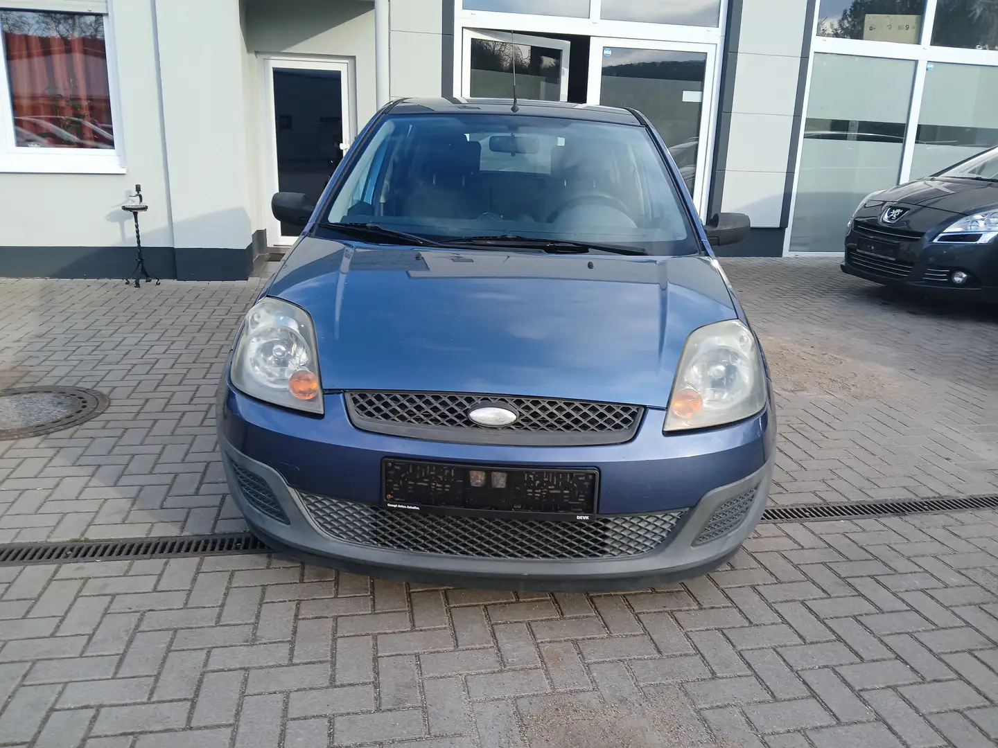 Ford Fiesta 1.3 Ghia Grau - 2