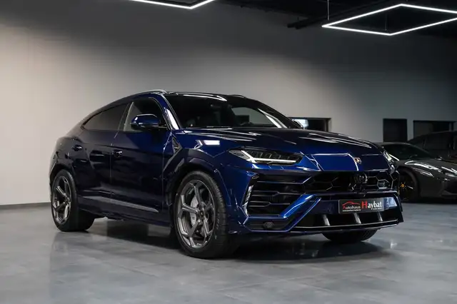 Lamborghini Urus Q Citura-Pano-Carbon-Massage