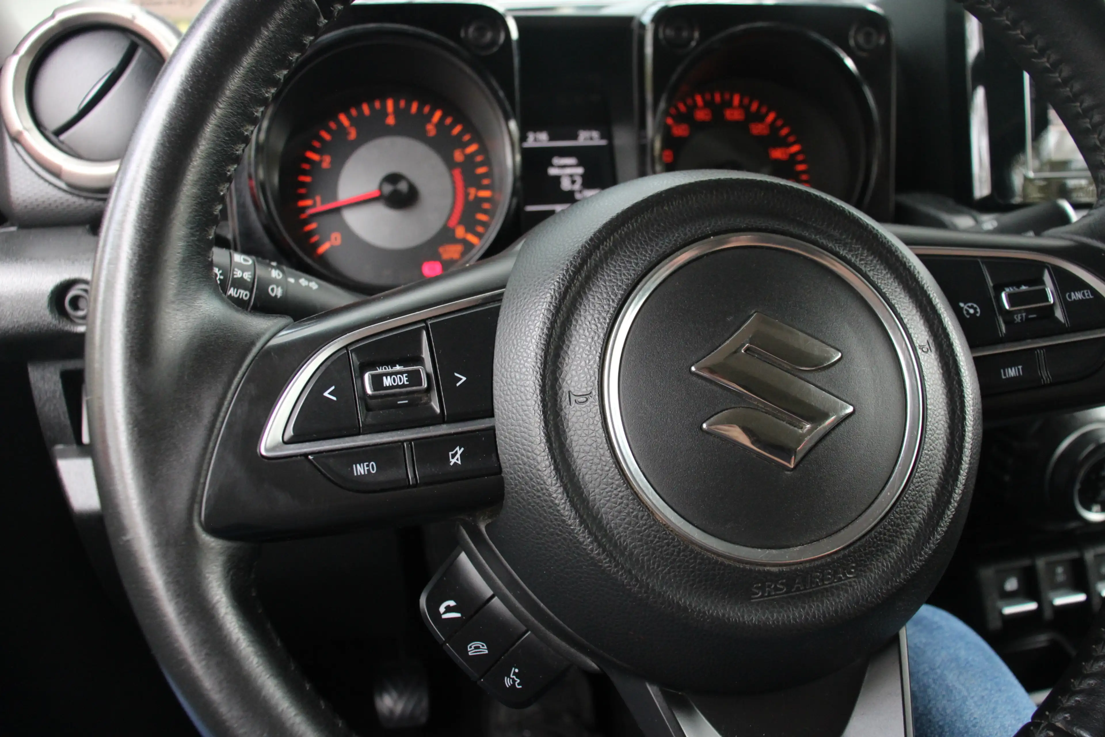 Suzuki Jimny 1.5 Stijl 4pl — photo 9