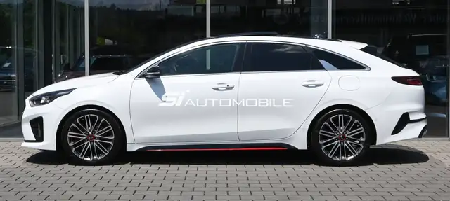 Kia Proceed view 2