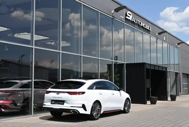 Kia Proceed view 5