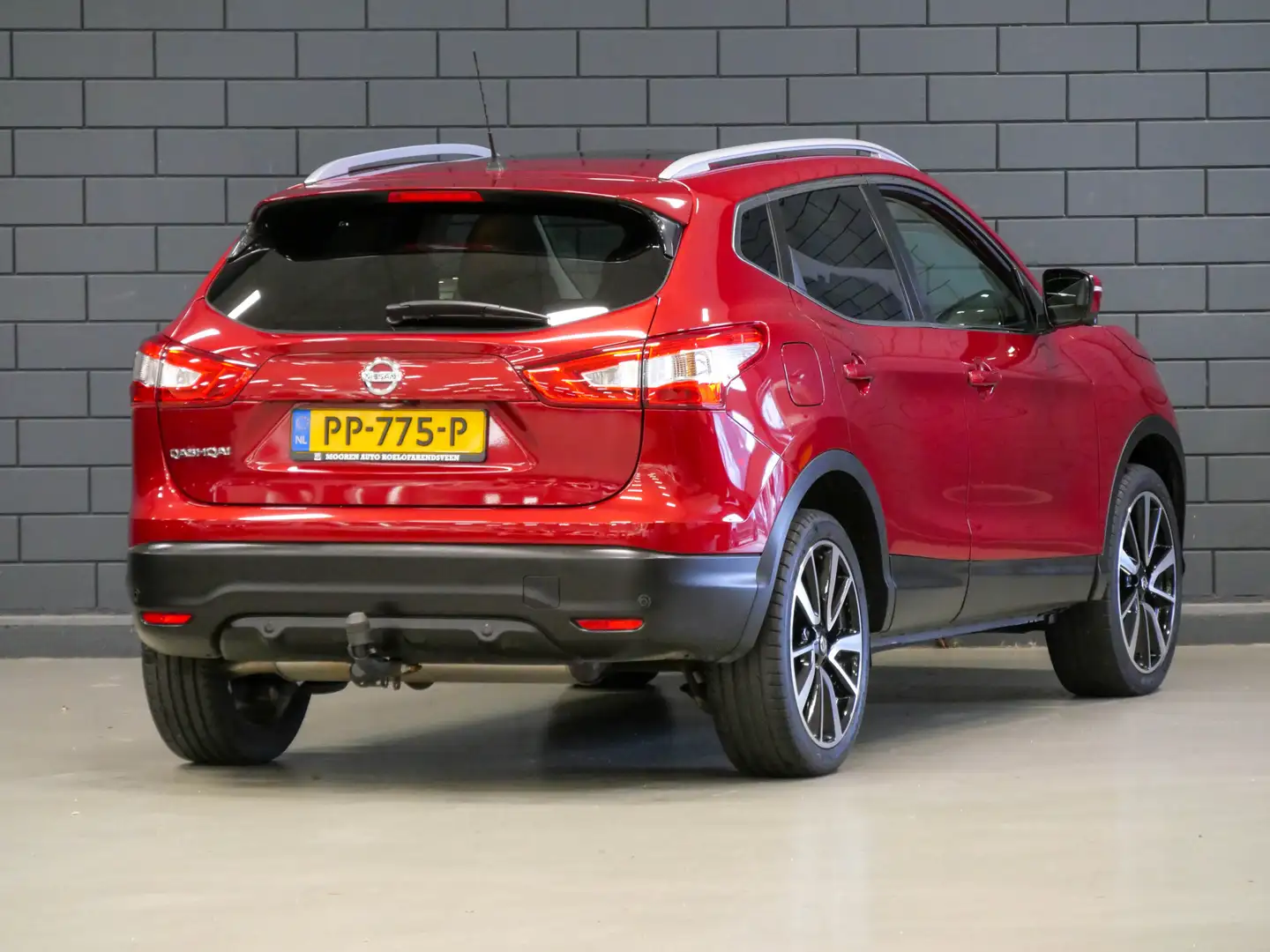 Nissan Qashqai 1.2 116PK Automaat Tekna | PANODAK | CAMERA | NAVI Rot - 2