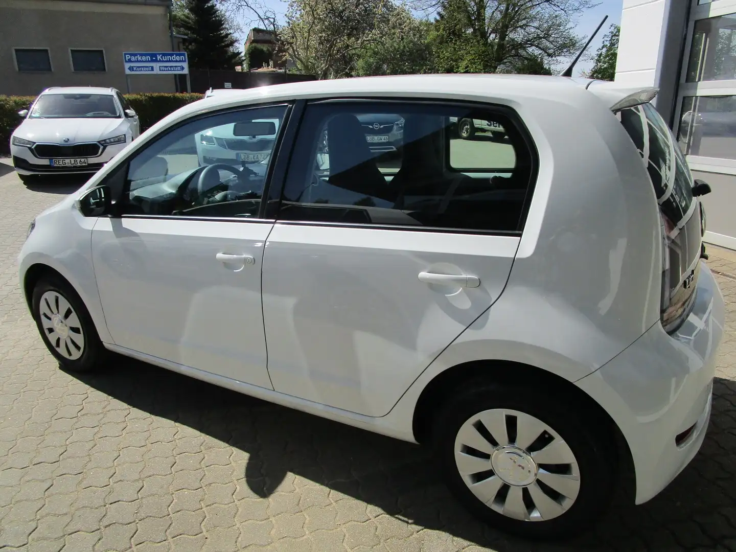 Volkswagen up! move up White - 2