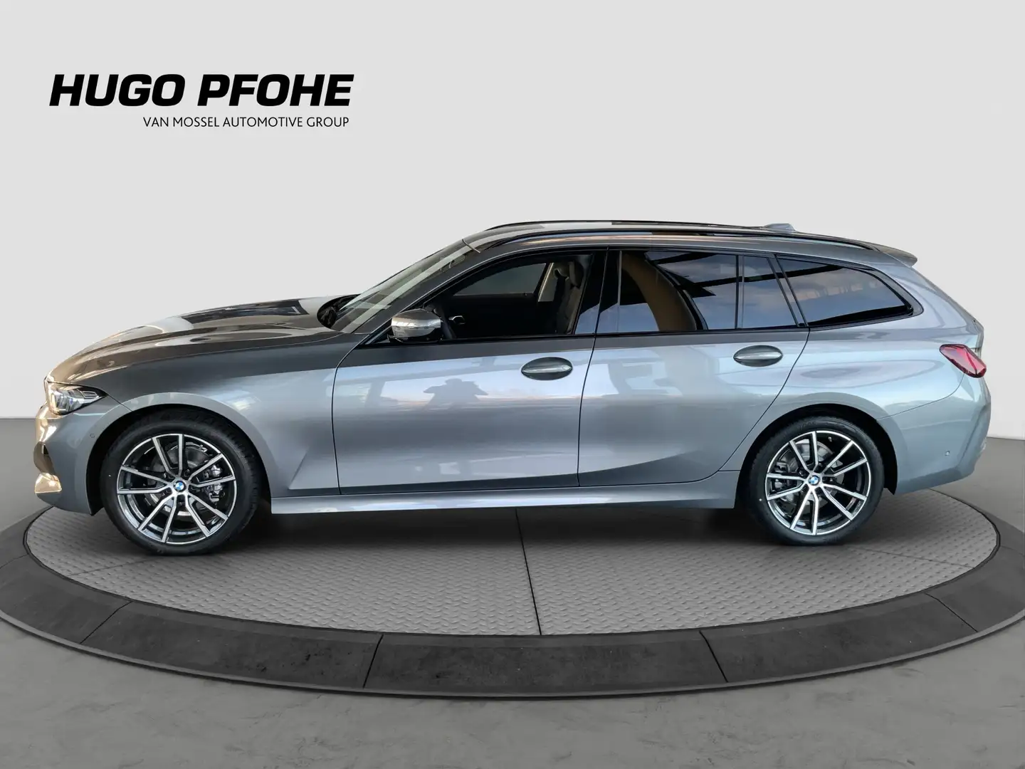 BMW 318 d Touring. Neupreis EUR 65.460.- AHK LED Šedá - 2