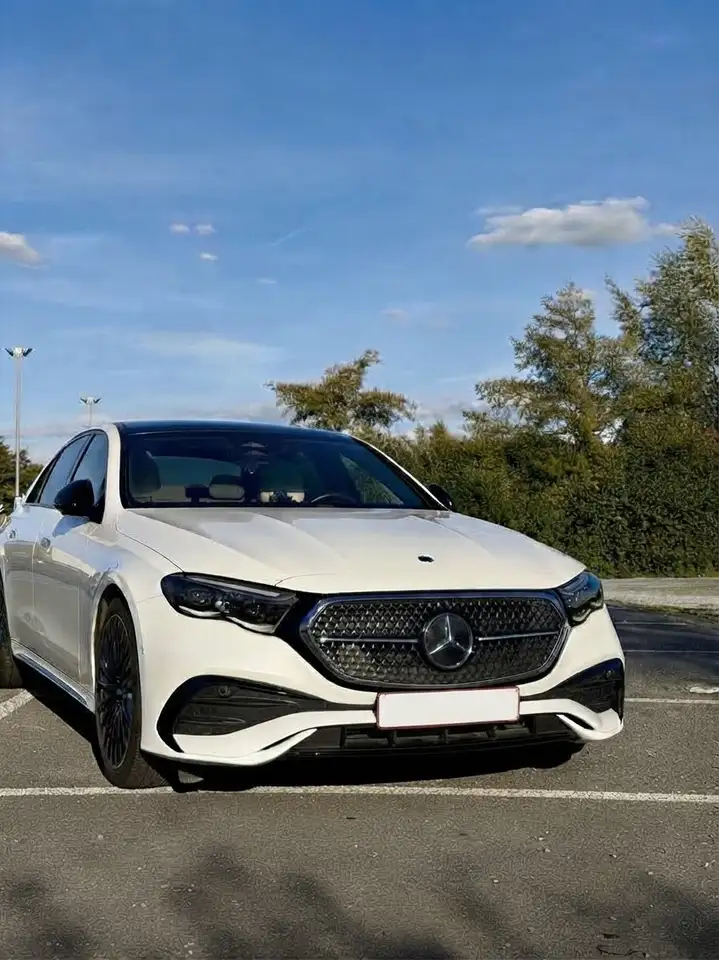 Mercedes-Benz E 200