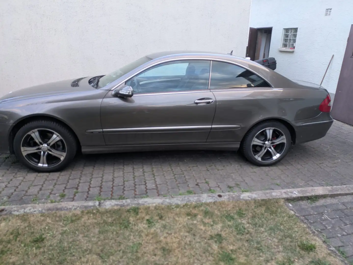 Mercedes-Benz CLK 200 Coupe Kompressor Avantgarde  *XENON*VOLLERDER - 2