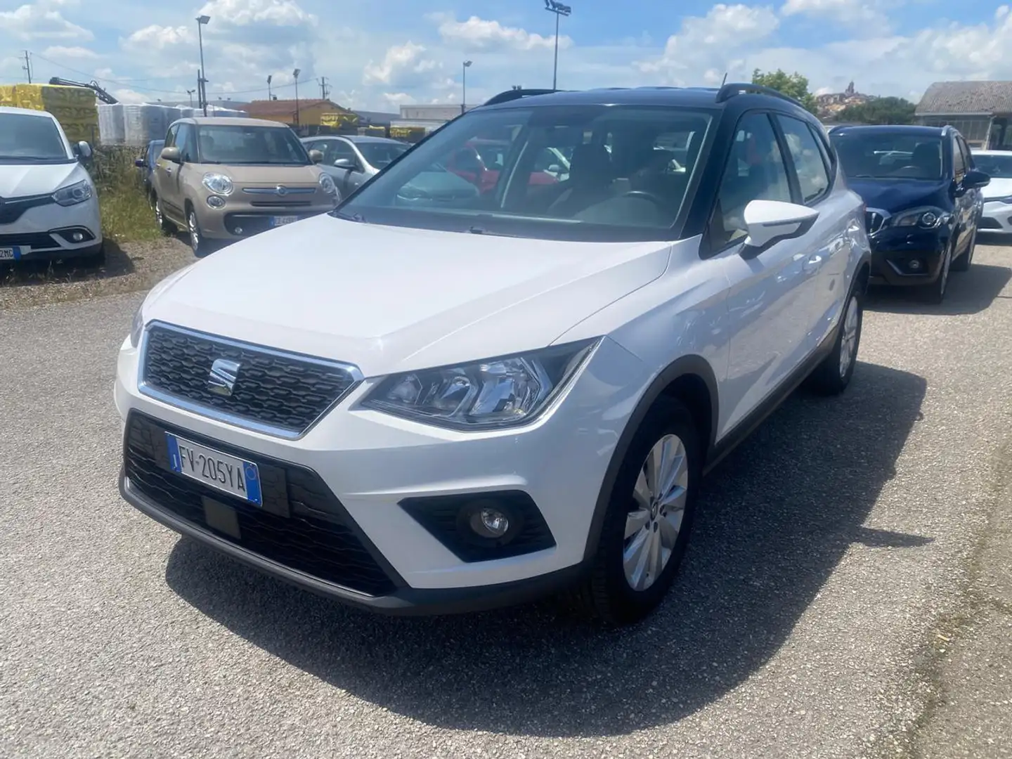 SEAT Arona 1.6 TDI 95 CV XCELLENCE Blanc - 1