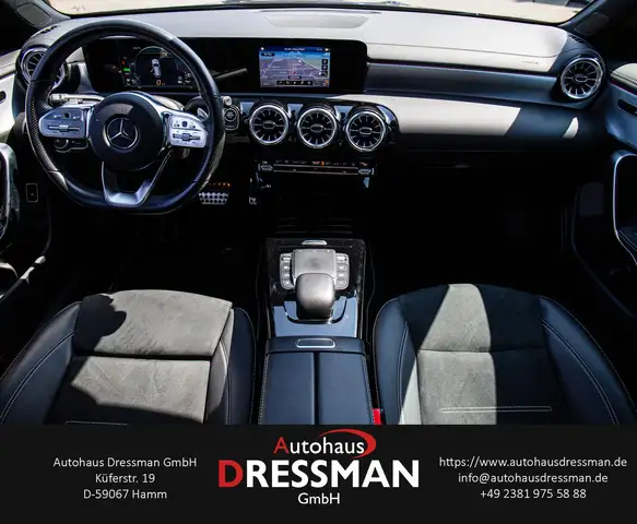 Mercedes-Benz Cla view 14