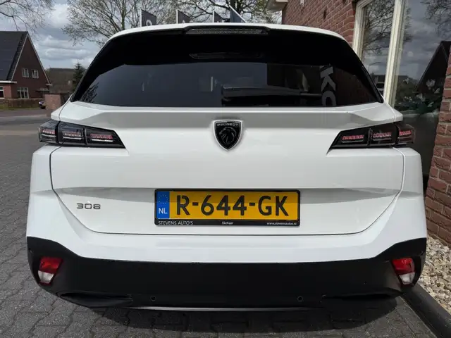 Peugeot 308 view 10