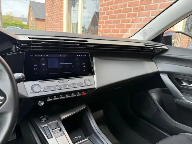 Peugeot 308 view 26