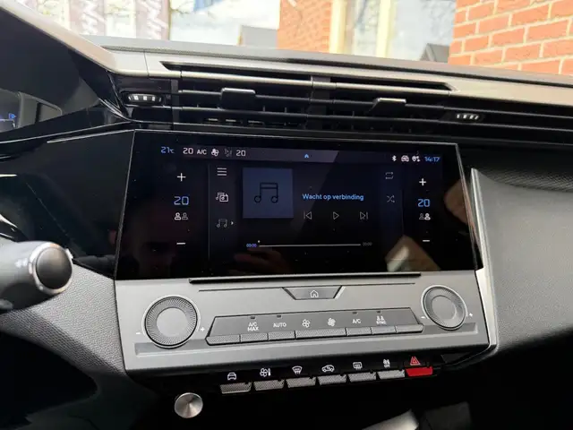 Peugeot 308 view 16