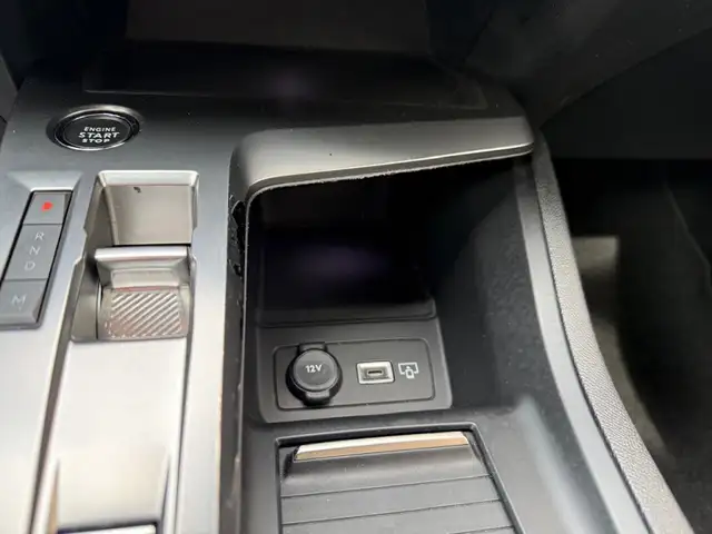 Peugeot 308 view 17