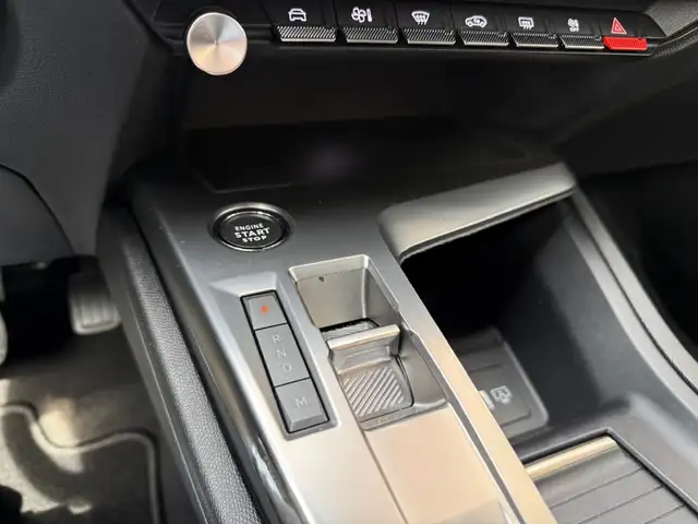 Peugeot 308 view 18