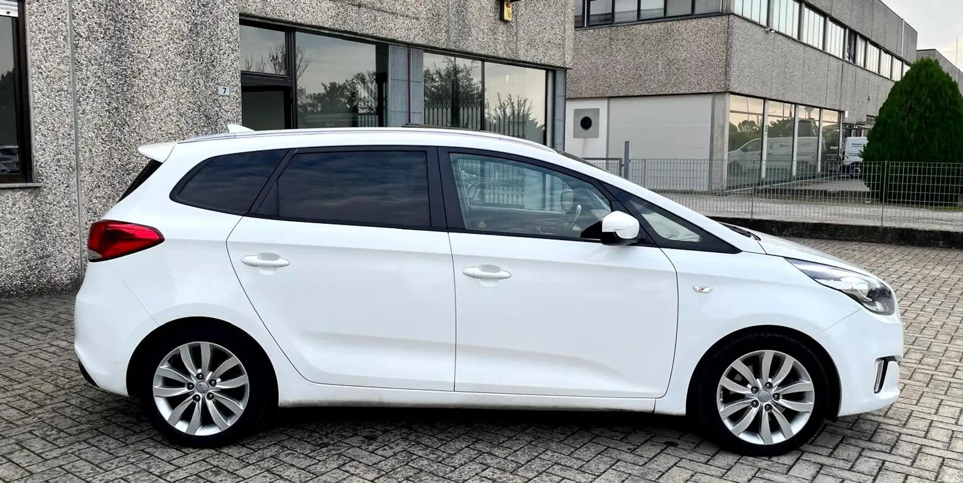 Kia Carens 1.7 d. 7 Posti-Automatica Unicoproprietario EU 6b Bianco - 2