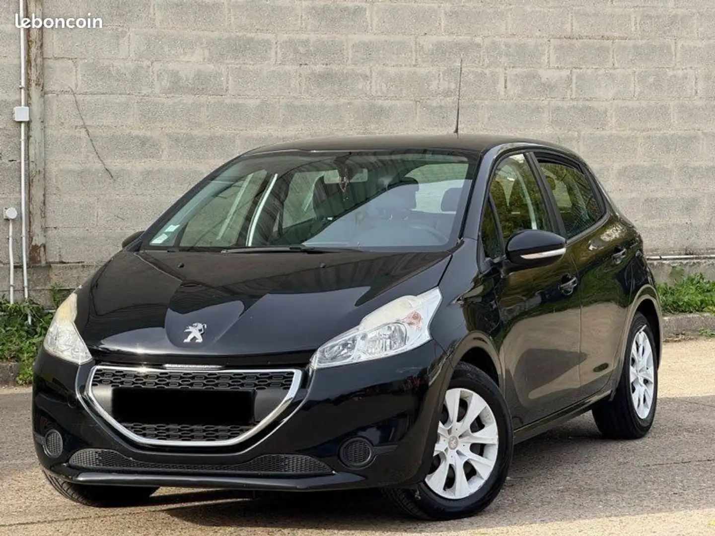 Peugeot 208 1.2 VTi 82CV 5 Portes Année 01-2014 107.000KM Certifié MANQUE DE PUISSANCE EN L'ÉTAT Zwart - 1