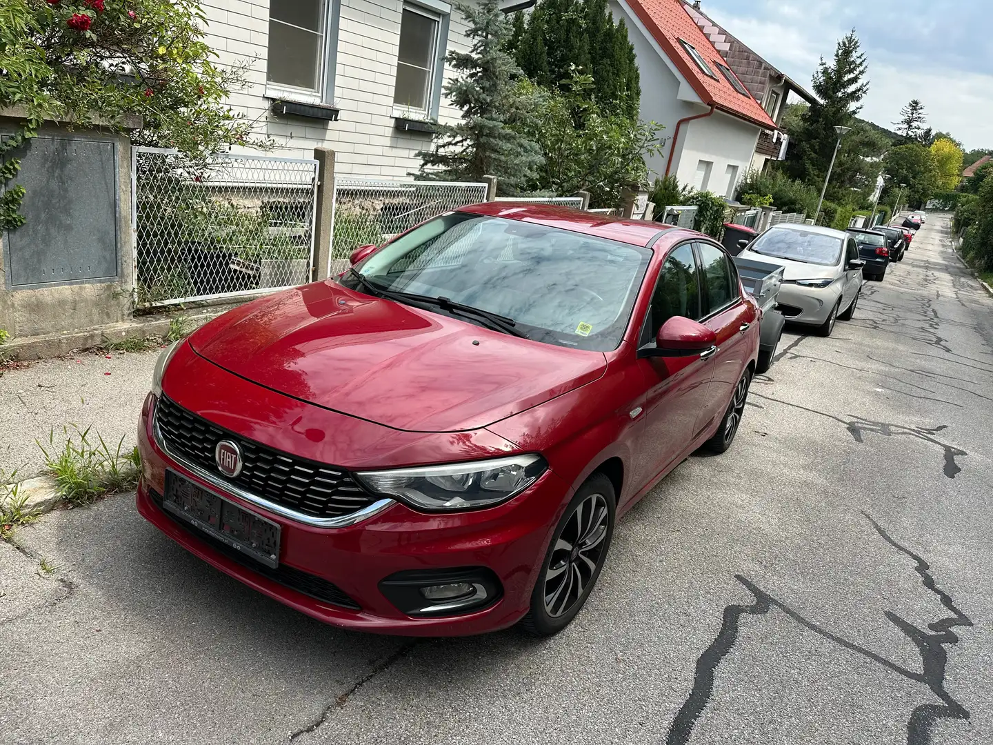 Fiat Tipo Tipo 1,4 95 Lounge Lounge Rot - 1