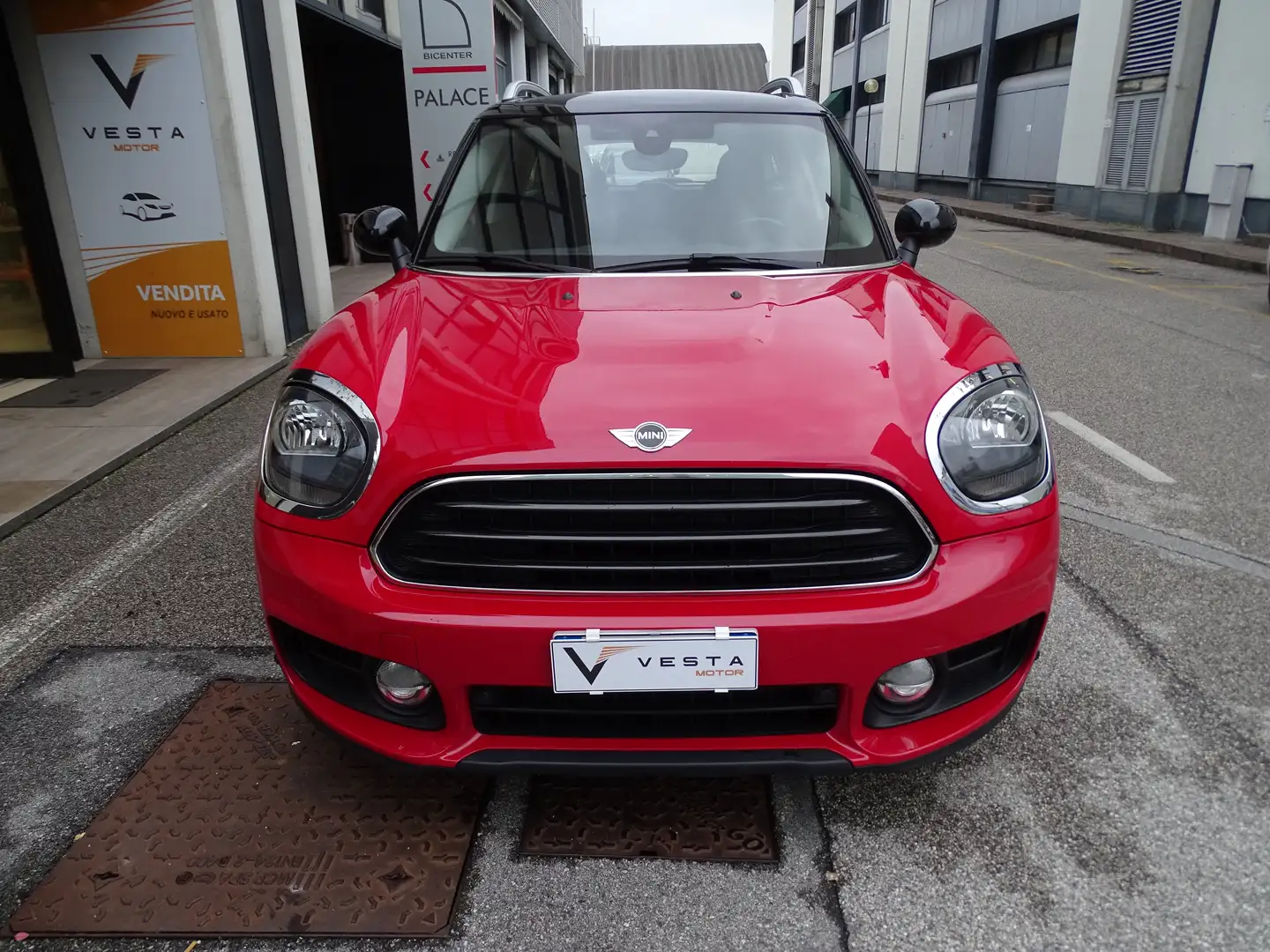 MINI Cooper D Countryman Mini Countryman F60 2017 2.0 Hype Rood - 2