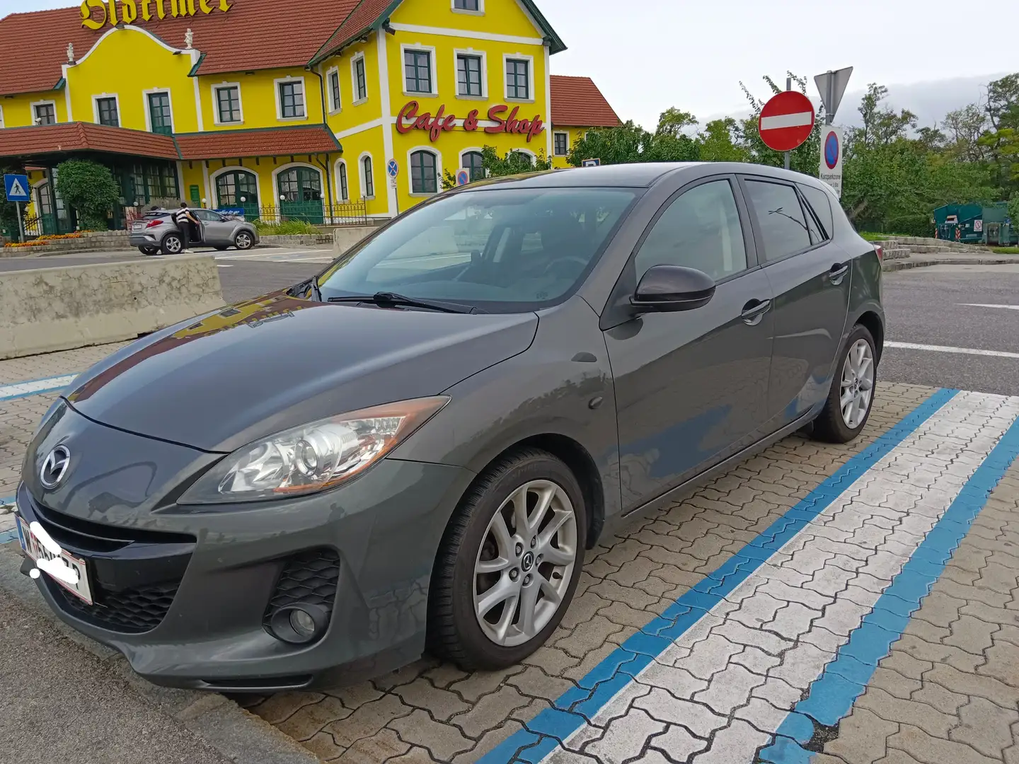 Mazda 3 BL Takumi Grau - 1