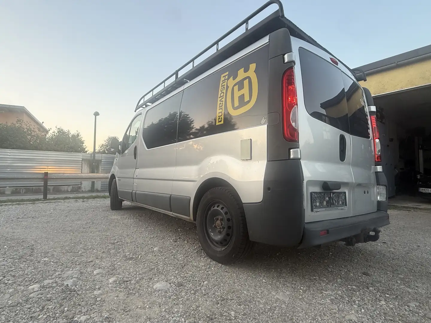Renault Trafic Kastenwagen 3 Sitzer - 2