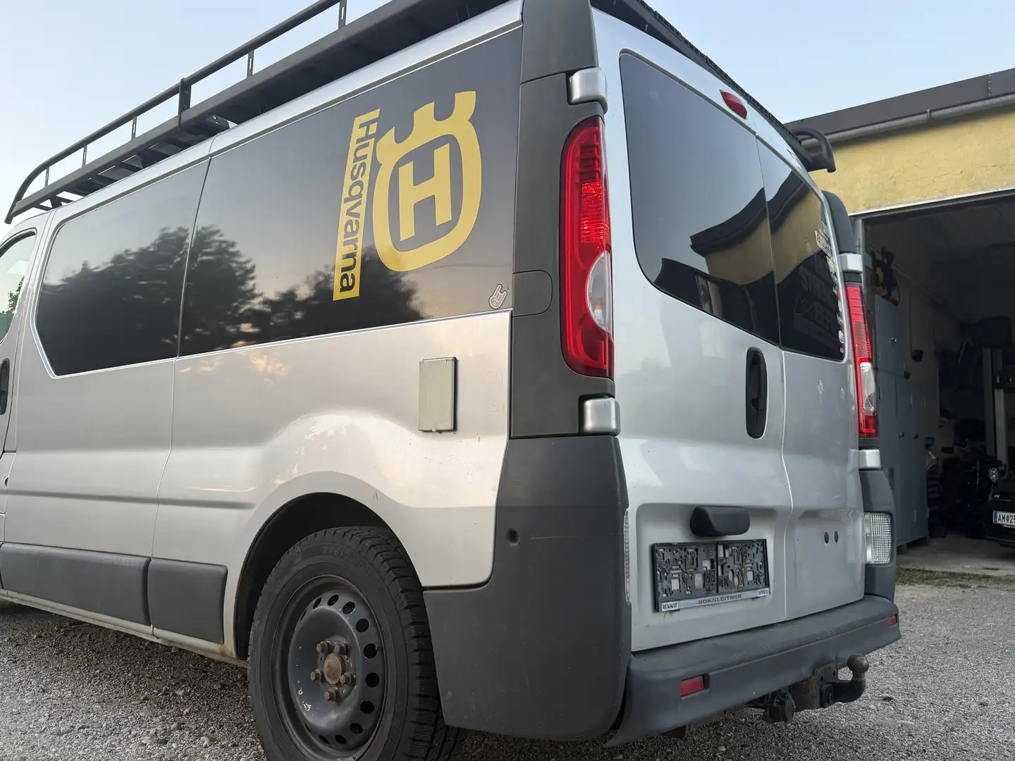 Renault Trafic Kastenwagen 3 Sitzer - 1