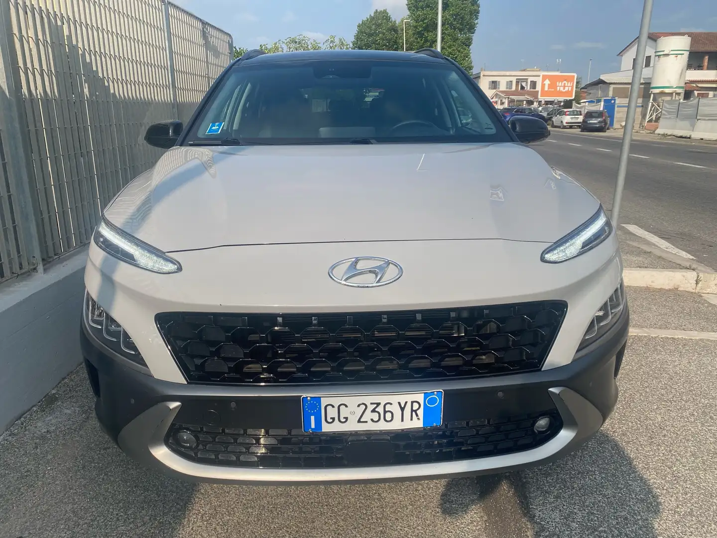 Hyundai KONA 1.6 t-Gdi 48V 2wd X-CLASS- Pelle Tot./PREZZO VERO Gri - 2