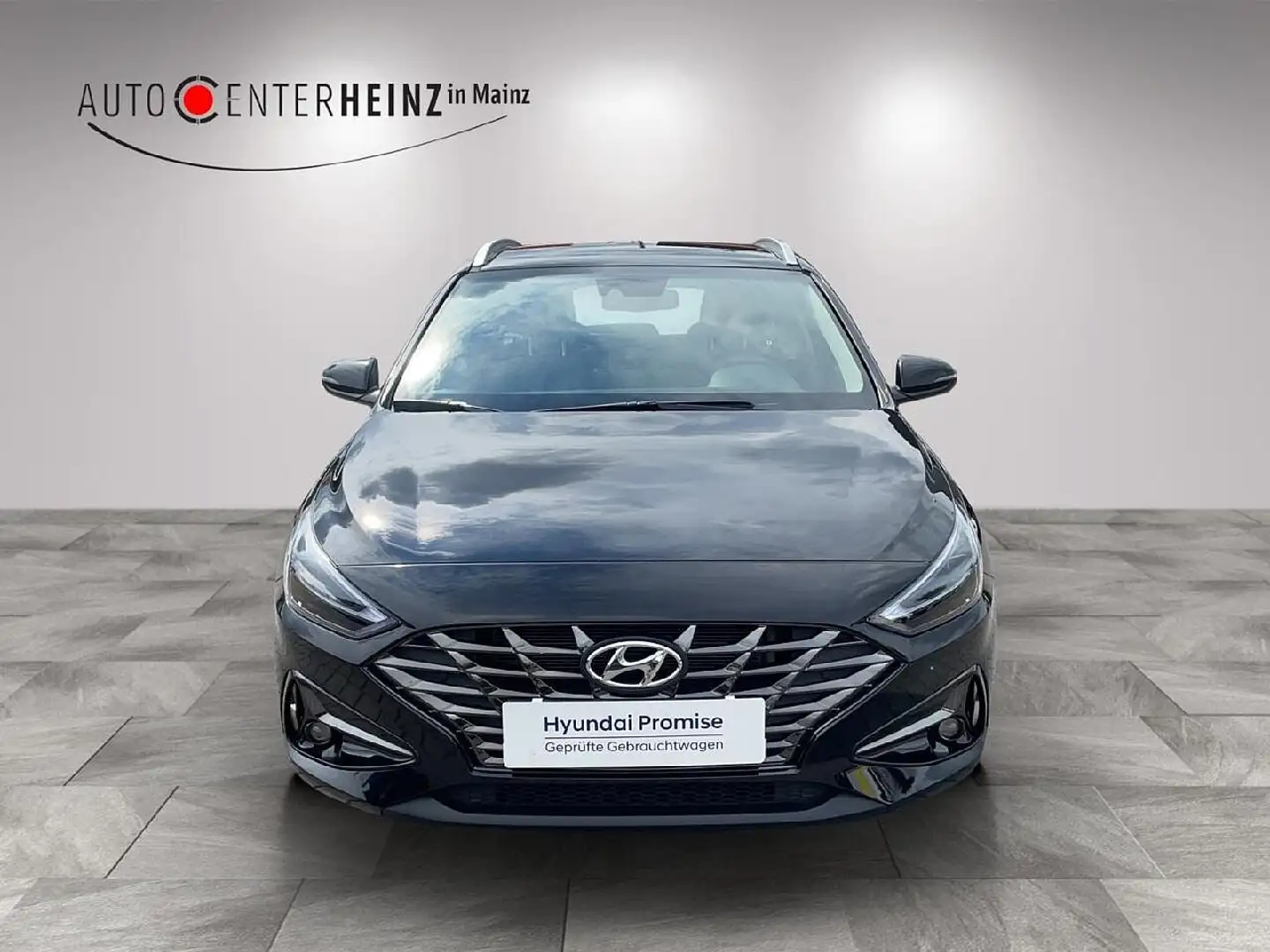 Hyundai i30 Trend Mild-Hybrid Schwarz - 2