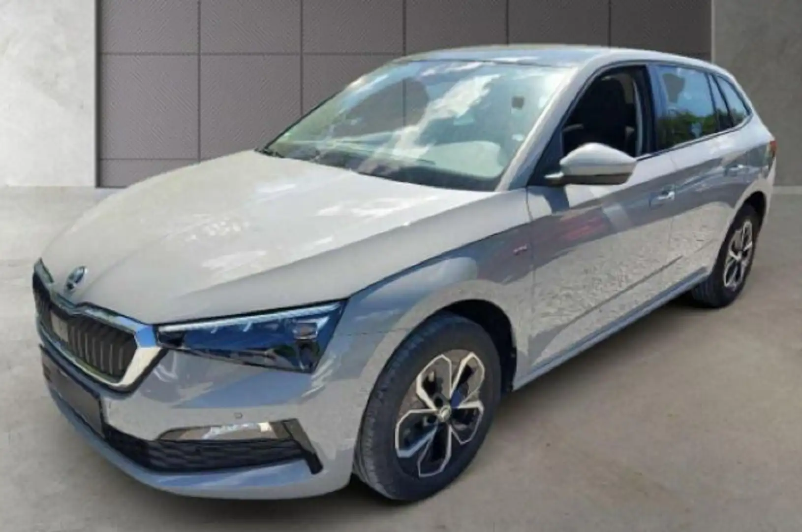 Skoda Scala Drive 125 1.0 TSI *NAVI*PANODACH*LED*RFK* Grau - 2