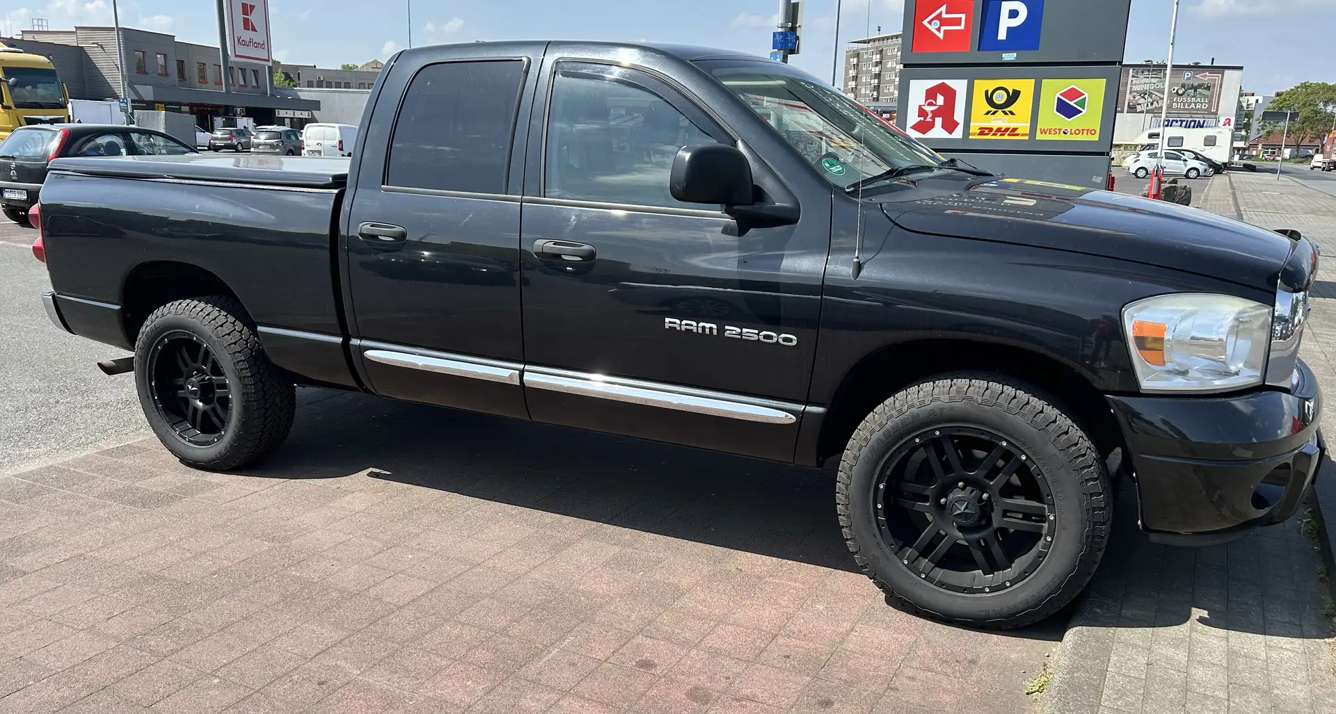 Dodge RAM 5.7 4x4 Leder Klima Automatik LPG Offroad Pickup Noir - 1