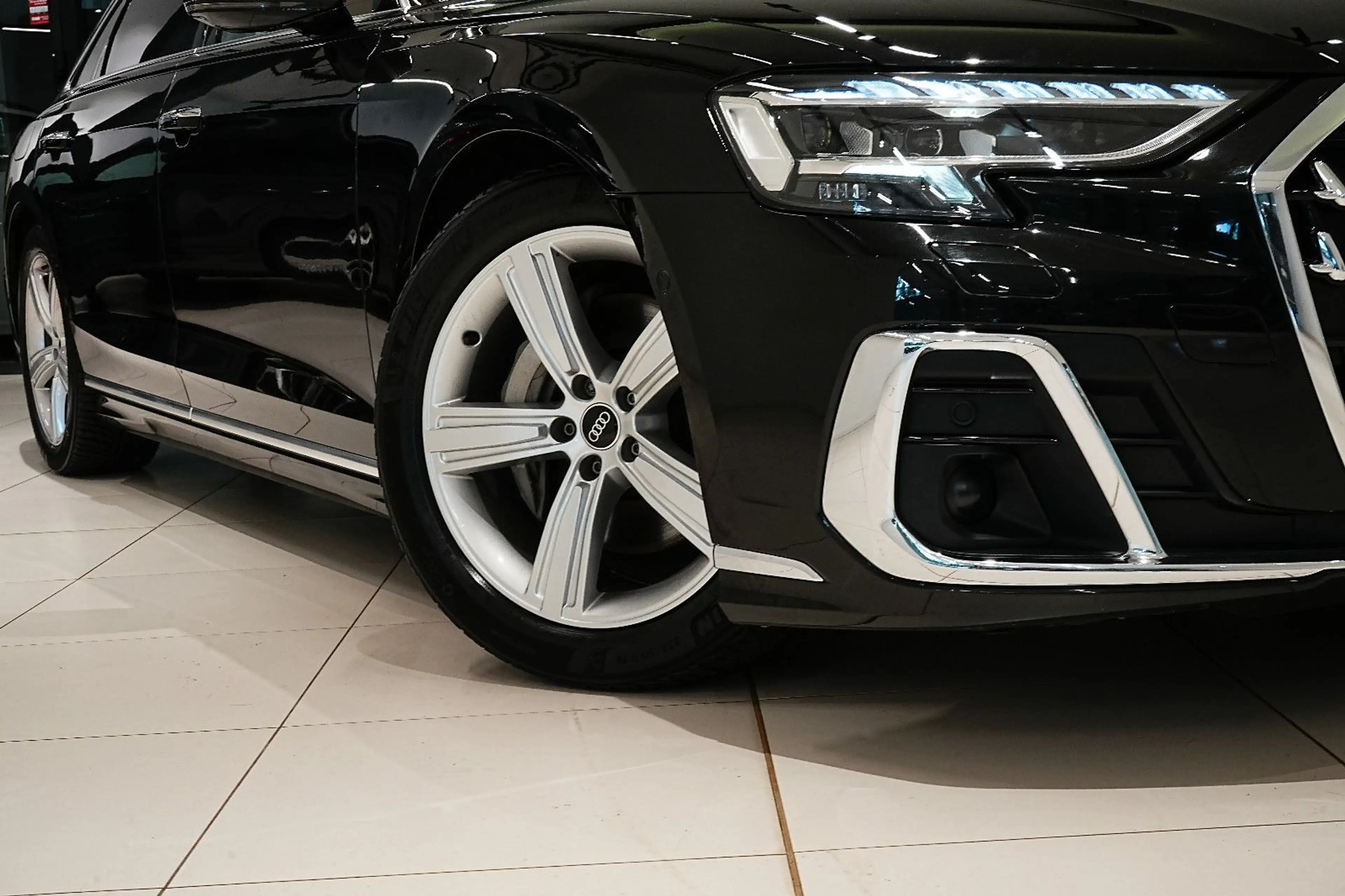Audi A8 50"LANG"|HUD|LUFT|MASSAG|MEMO|3D|TV|B&O|PANO| — photo 7