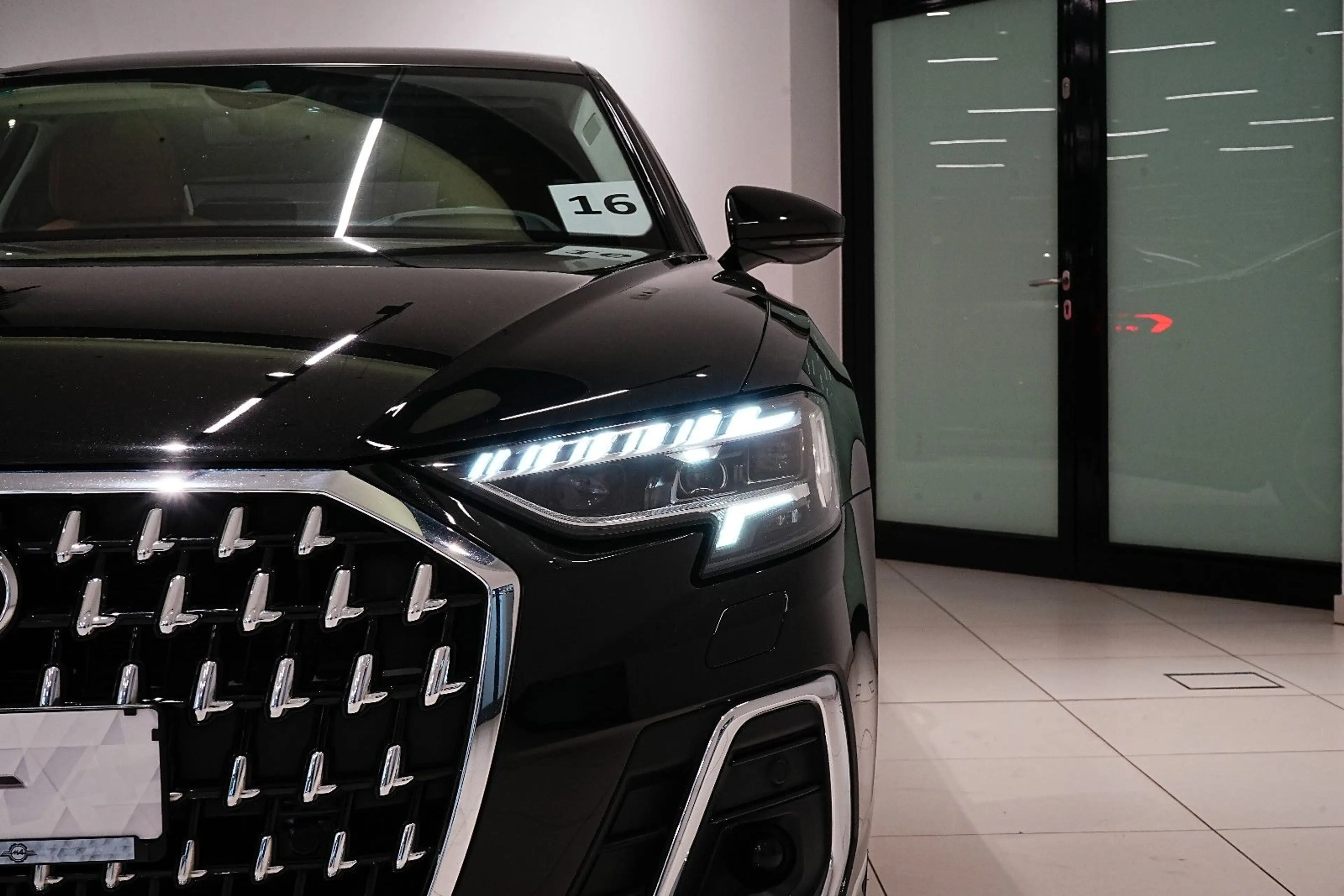 Audi A8 50"LANG"|HUD|LUFT|MASSAG|MEMO|3D|TV|B&O|PANO| — photo 13