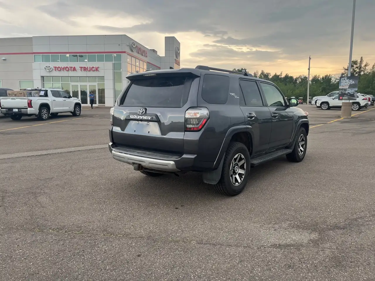 Toyota 4-Runner photo Toyota 4-Runner