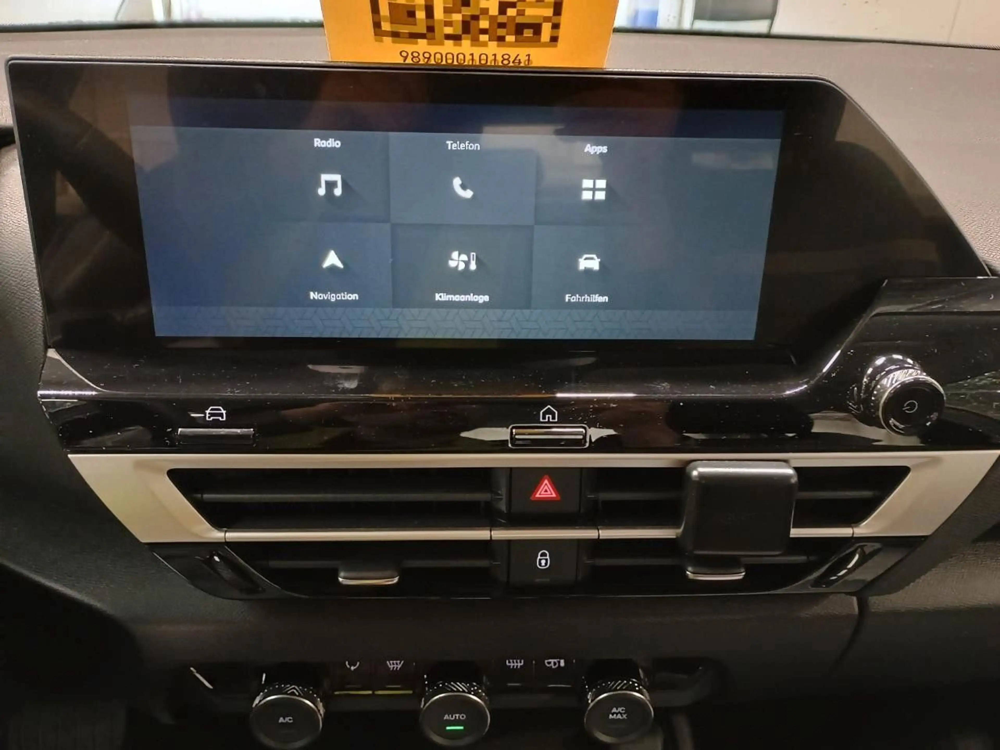 Citroen C4 X Autom. PureTech 130 PLUS — photo 8