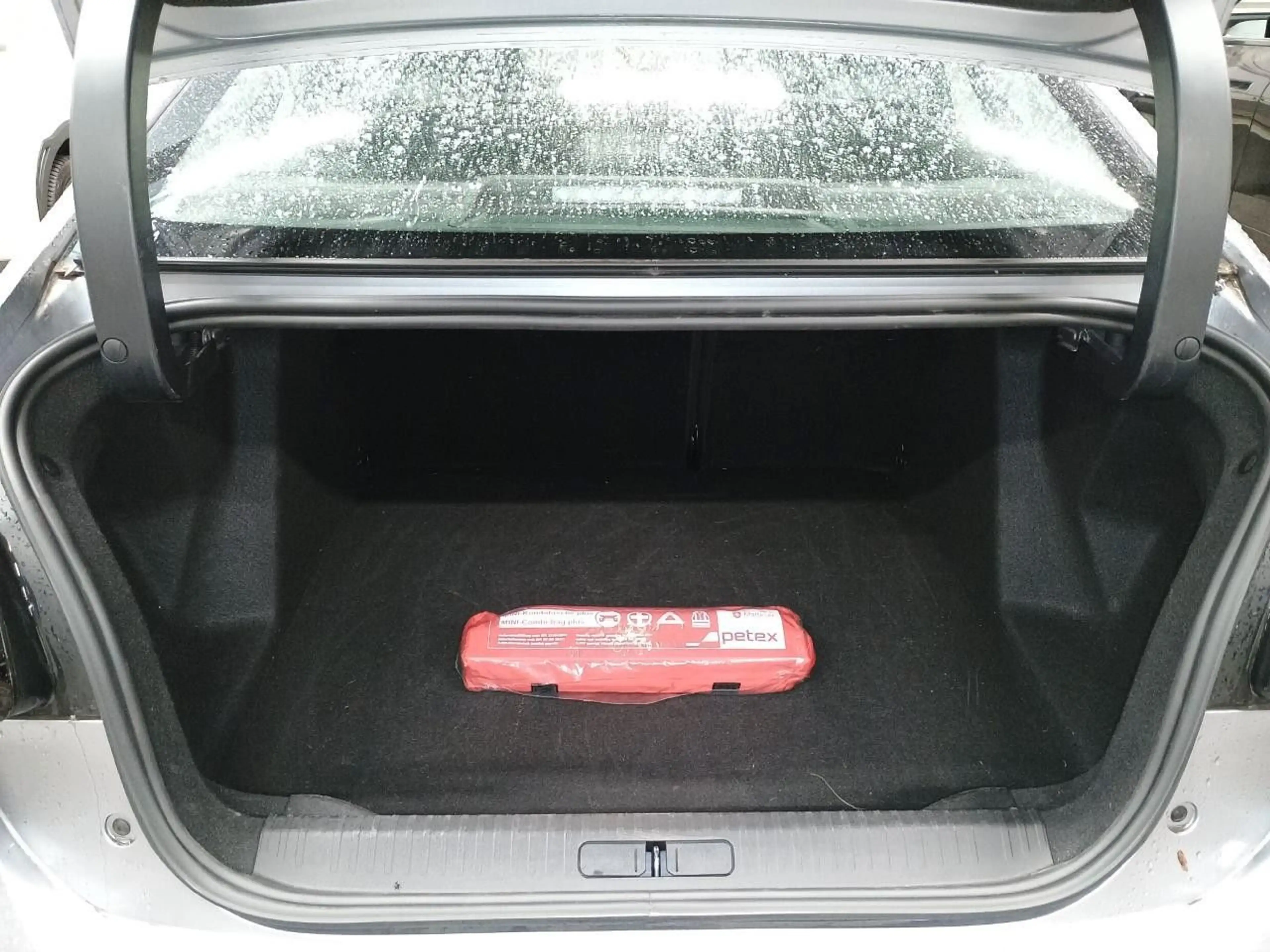 Citroen C4 X Autom. PureTech 130 PLUS — photo 11