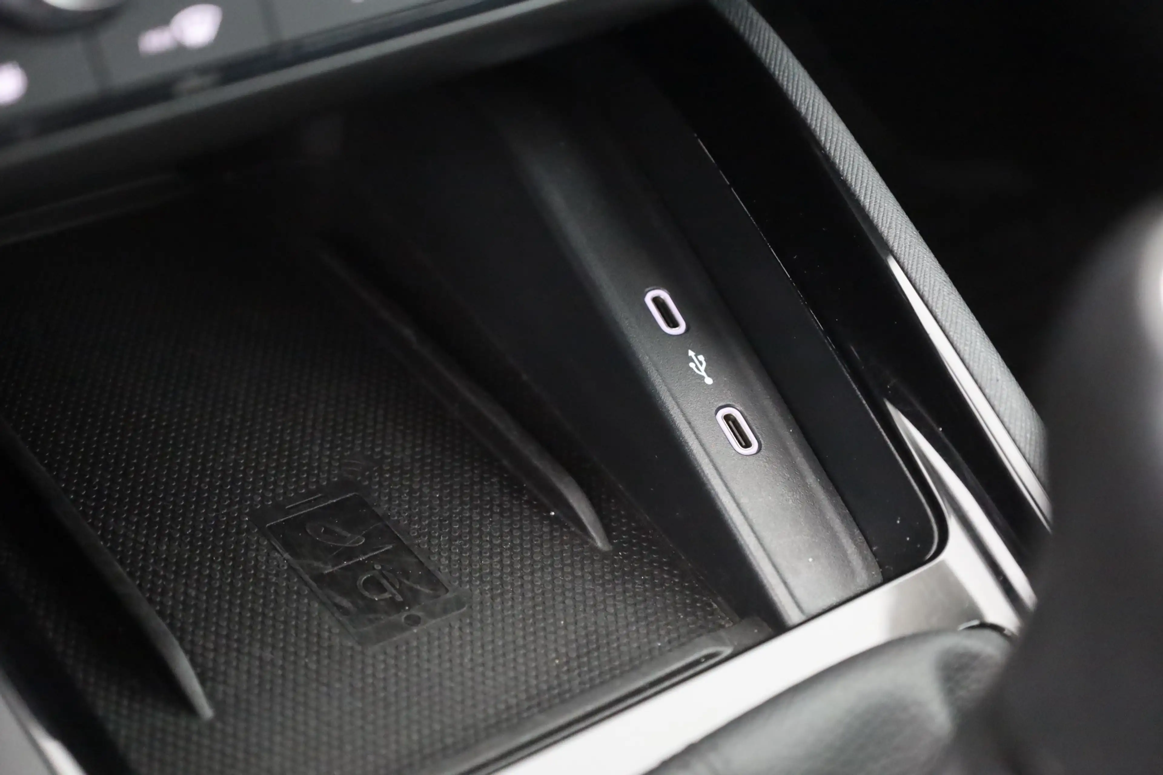 Skoda Kamiq 1.0 TSI Ambition LED Navi Virtual Cockpit — photo 13