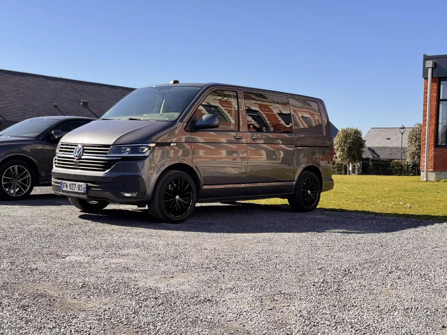Volkswagen T6 Transporter TDI 198 CV - 1