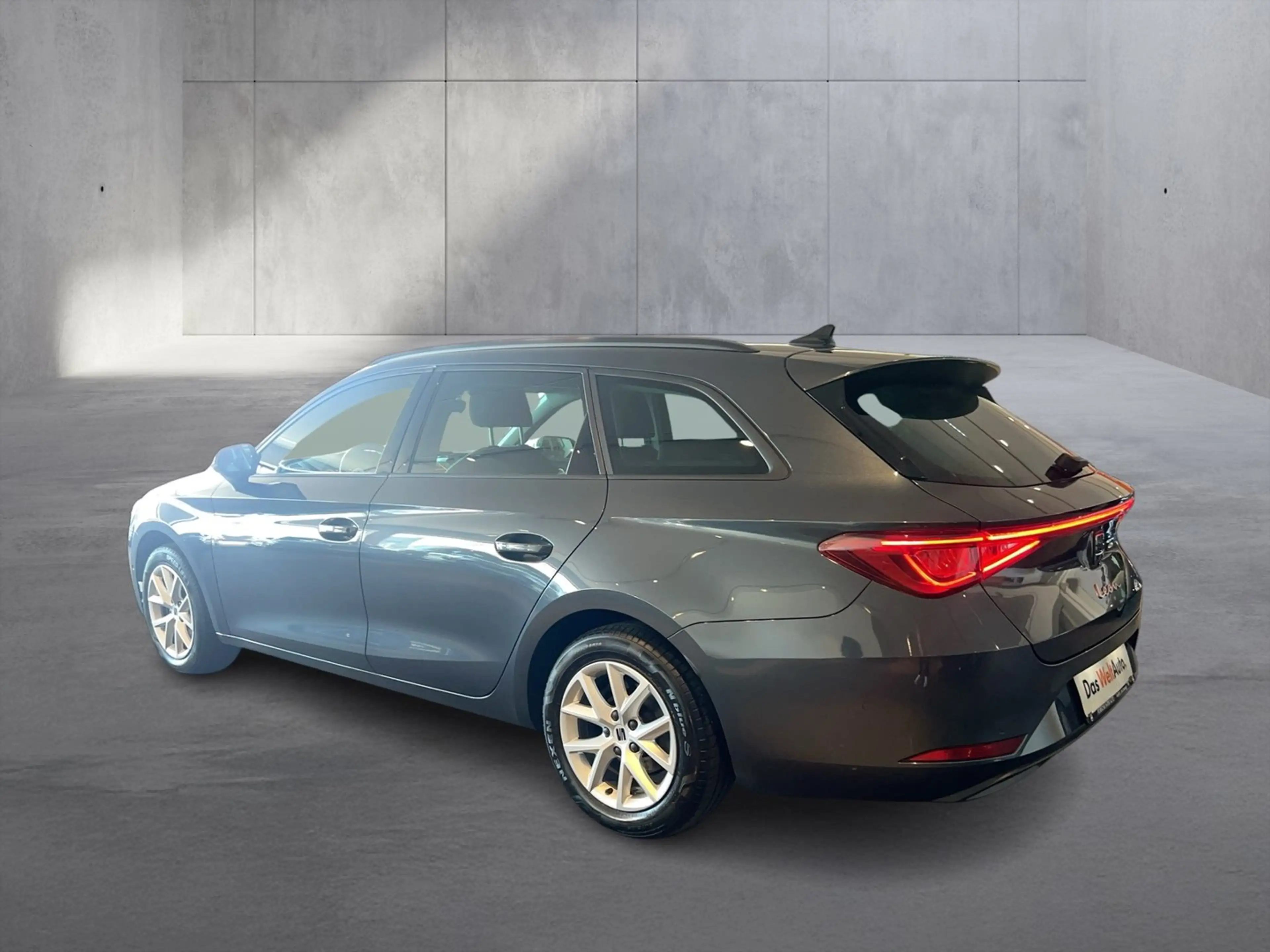 SEAT Leon Style 2.0 TDI 115 PS — photo 3