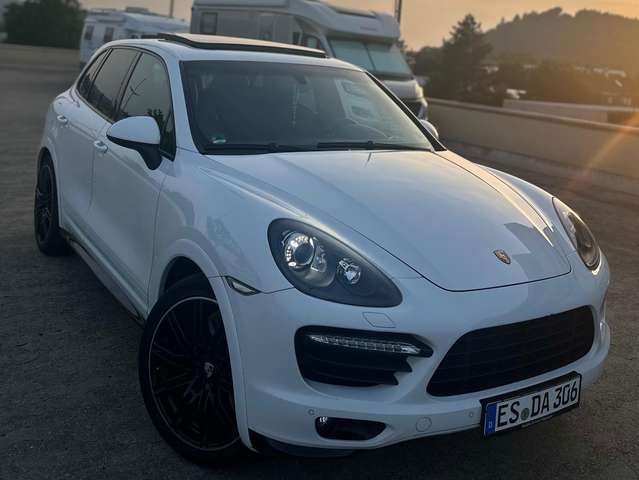 Imagine Porsche Cayenne Cayenne GTS Tiptronic S